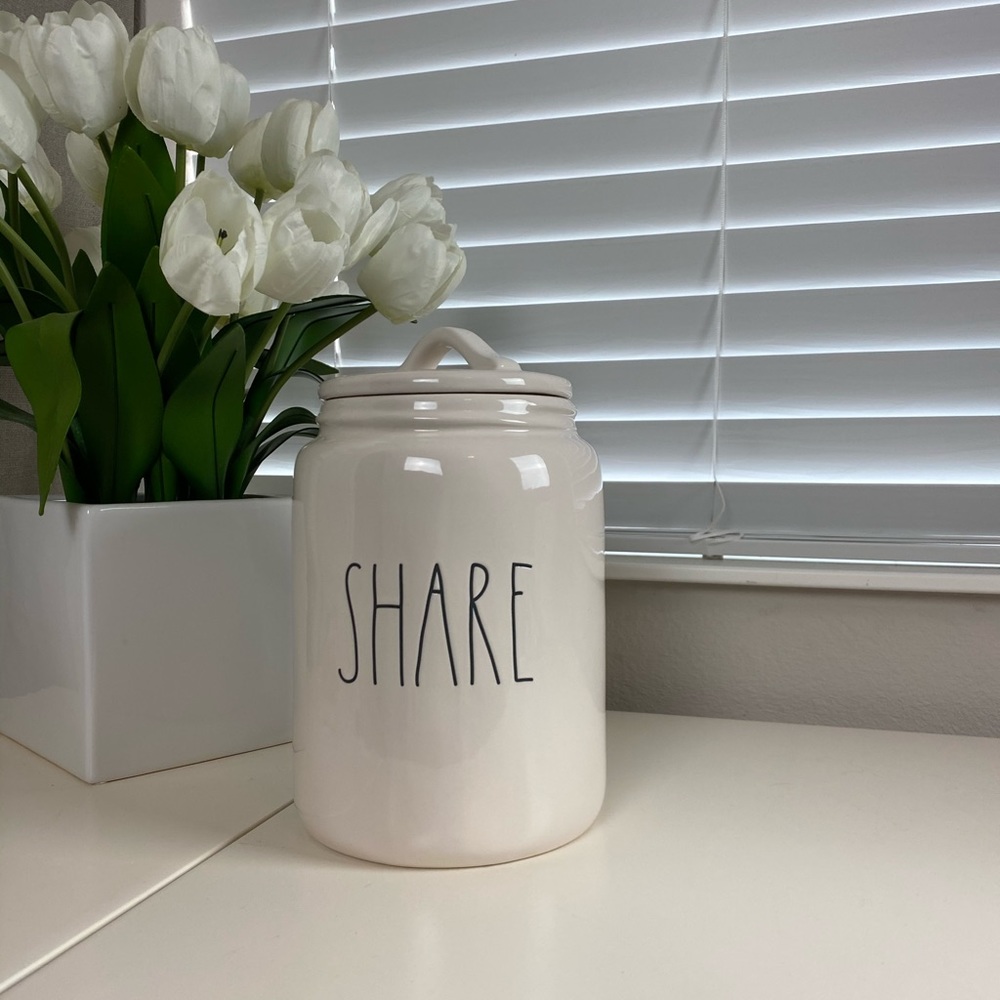 Rae dunn large canisters  - Share